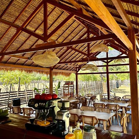 Damai Bungalows Maluk Exterior foto